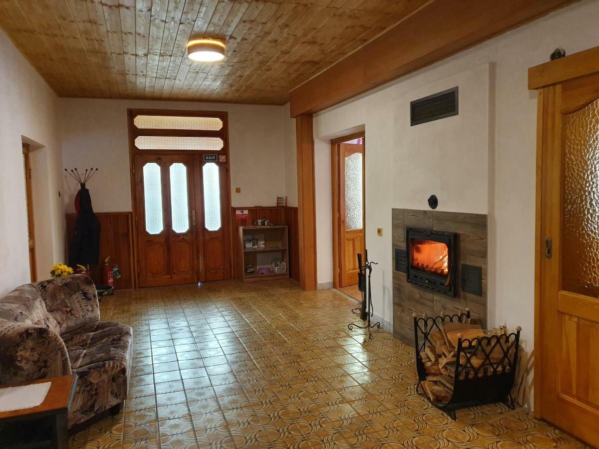 Hotel Rs Bernov Zatisi Nejdek Zewnętrze zdjęcie