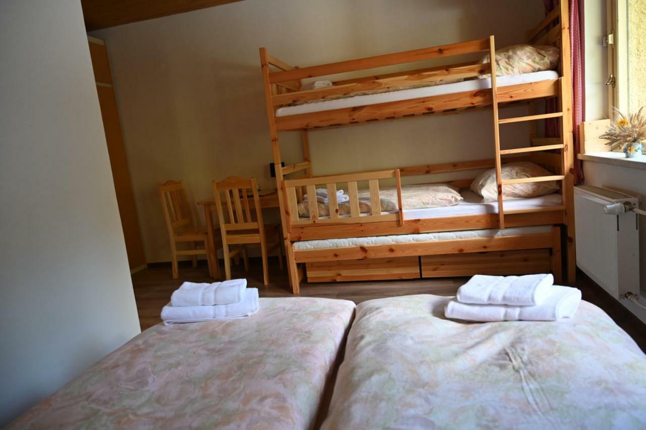 Hotel Rs Bernov Zatisi Nejdek Zewnętrze zdjęcie