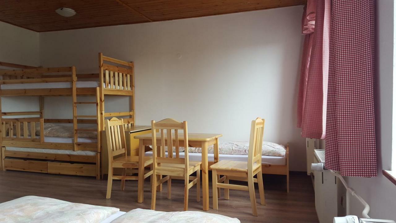 Hotel Rs Bernov Zatisi Nejdek Zewnętrze zdjęcie